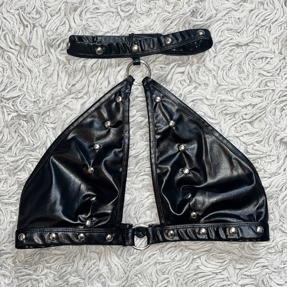 Last chance…Lust Juno Top w/Velcro Choker Neck Faux Leather S M Small Medium - Picture 3 of 6
